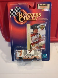Winner's Circle Diecast 1/64 - #7 Alan Kulwicki Lifetime Series 1 of 3 (1999)  - Picture 1 of 4