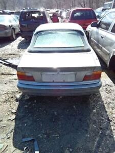 325IS     1997 Tail Light 1283140