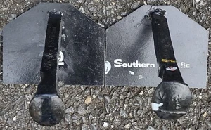 Vintage handgefertigte Eisenbahn Spike Buchstützen - markiert Southern Pacific & FEC - Bild 1 von 8