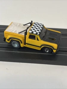 1977 Slot Car Ideal TCR Yellow/black/checkered Pick Up Truck JAM CAR - Picture 1 of 8