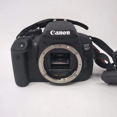 Cámara digital Canon EOS 700D 18,0 MP SLR DSLR N/A conteo de obturadores Foto 1 de 4