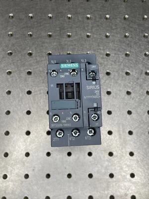 SIEMENS Contactor 3RT2028-1BB40 - Image 1 of 2