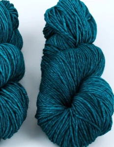 TEAL FEATHER Blue 100gr Skein 210yd Malabrigo RIOS x-Soft SW MERINO Wool YARN - Picture 1 of 1