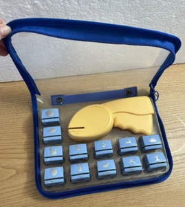 Craft Paper Punch Kit 12 Designs Zippered Case Paper Art Easter Rabbit Valentine - Picture 1 of 7