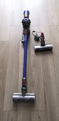 Dyson V8 Absolute Kabelloser Staubsauger Akku Handstaubsauger Silber/Blau - Bild 1 von 2