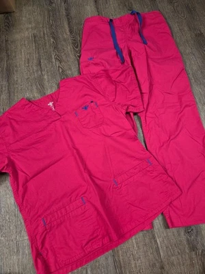 Conjunto Calça Camisa Med Couture Flex Rosa Escuro Enfermeira Conjunto Pequeno Médio - Imagem 1 de 4