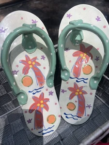 Ceramic Flip Flops Oh So Palm Trees Wall Art Beach House 9” Key West Signed - Picture 1 of 5