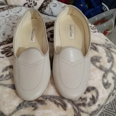 Vintage Daniel Green Cream Leather Meg House Shoes Slippers Women’s Size 8.5W - Image 1 of 4