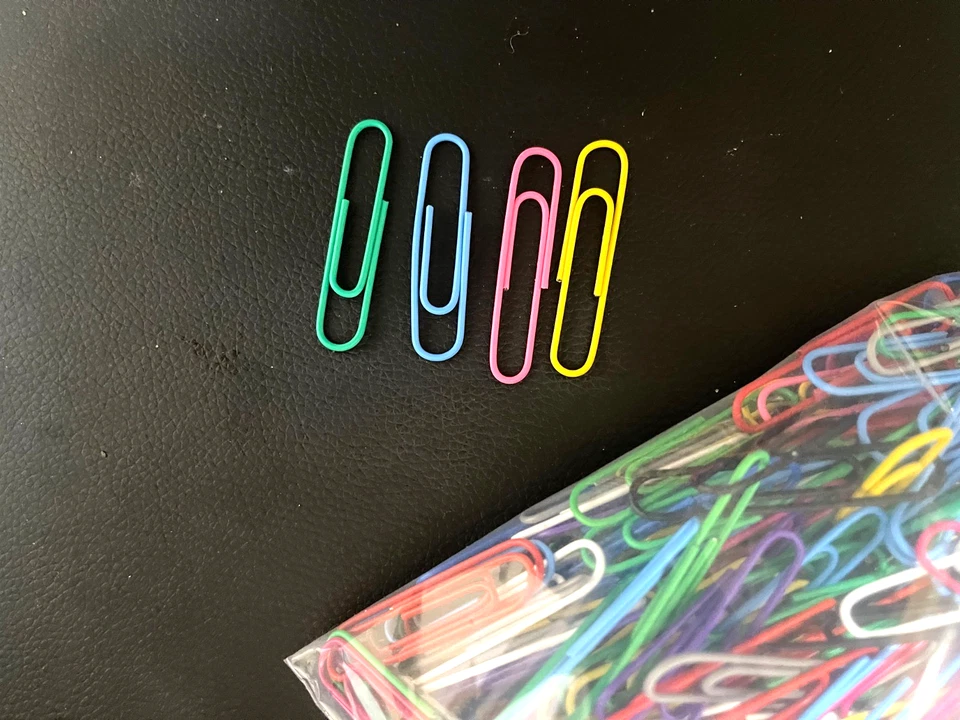 Paper Clips, 240pcs  Large  Size Colored, PaperClips Assorted Colors  NEW - Image 1 of 4