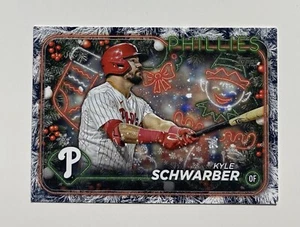 2024 Topps Holiday #H65 Kyle Schwarber, Phillies - Holiday Tree Parallel - Picture 1 of 2