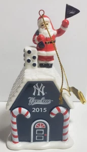 NEW YORK YANKEES 2015 SANTA ON ROOF CHRISTMAS ORNAMENT - NO BOX - Picture 1 of 5