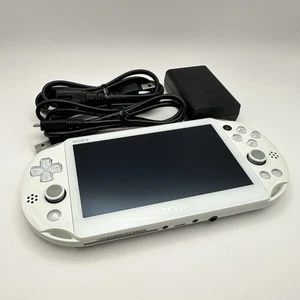 Cargador PS Vita PCH-2000 Blanco Gundam Edición Limitada SONY PlayStation Japón - Imagen 1 de 22