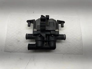 OE!! 2010 Land Rover Range Rover L322 A/C AC Heater Water Control Valve 8374995 - Picture 1 of 7