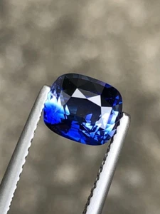 1.68 Cts Royal Blue Natural Blue Sapphire Normal Heated Cushion Cut Gem - Foto 1 di 6