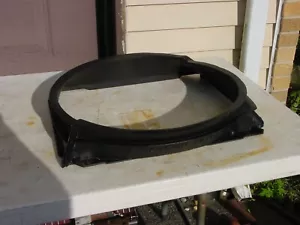 NOS 1970-81 Chevy Camaro Fan Shroud Small Block W/O HD Radiator 3973900 & 902 - Foto 1 di 11