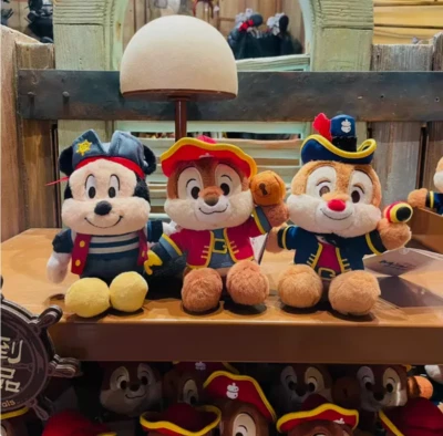 Disneyland Pirate Mickey Chip Dale Shoulder Pal Magnet Plush Toy - Image 1 of 4