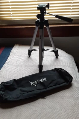 Vintage Ravelli Adjustable camera tri-pod with carrying case - Image 1 of 4