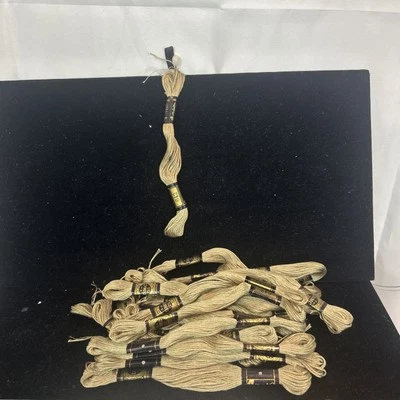 21 Skeins DMC 25 Embroidery Floss Mouline Special Dark Beige Gray 642 - Image 1 of 3