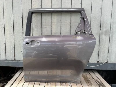 2011 2012 2013 2014 2015 2016 2017 2018 2019 TOYOTA SIENNA LEFT REAR DOOR SHELL - Image 1 of 4