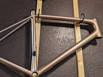 Cuadro S-Works Specialized Aethos 58 cm escamas plata/rojo oro camaleón Foto 1 de 4