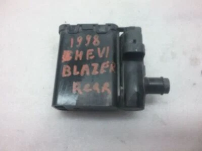 Fuel Vapor Small Square Box 1998 CHEVROLET BLAZER S10 S-82N - Image 1 of 3