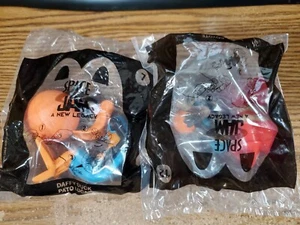 2 McDonald's Happy Meal Toys #7 Daffy Duck #12 Wile E Coyote Space Jam Legacy - Picture 1 of 3