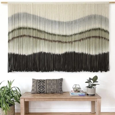 NUEVO Tapiz Anthropologie XL Boho Macramé Tejido Hilo Teñido Colgante de Pared 35 x 60 Foto 1 de 4
