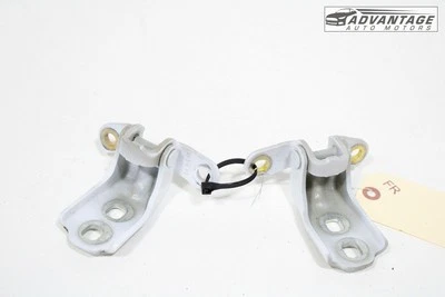 2016-2025 CHEVROLET MALIBU FRONT RIGHT UPPER & LOWER DOOR HINGE SET OF 2 OEM - Image 1 of 4