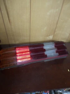 Mercedes Benz W123 RH Tail Light Lens Only 300D 240D And Other Models Doy 22 064 - Picture 1 of 12