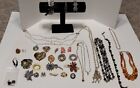 1 lbs 6oz Or 36 Pieces Of Vintage Costume Jewelry