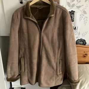 Damen Wildleder Look Jacke, Bon Marche Größe Medium - Bild 1 von 9