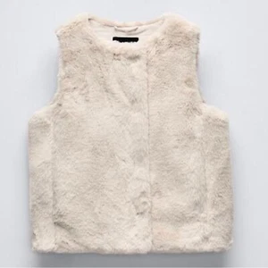 ZARA -NWT Girls Faux fur reversible quilted sleeveless crewneck vest cream 11-12 - Picture 1 of 7