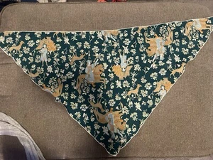 SHAWL/SCARF Bandana Royalty Birds Horses Green WRAP TRIANGLE Shape 41”x20” - Picture 1 of 10
