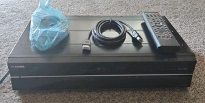 Toshiba DVD Recorder VCR DVR620KU Transfer VHS DVD w/ Remote & Cords HDMI Tested - Picture 1 of 5