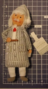 Target Wondershop A Christmas Carol DAGOBERT Weihnachtsschmuck Stoff Dickens - Bild 1 von 3