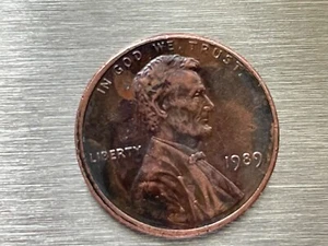 1989 Lincoln Penny Cent, No Mint Mark, Errors on the Rim. - Picture 1 of 2