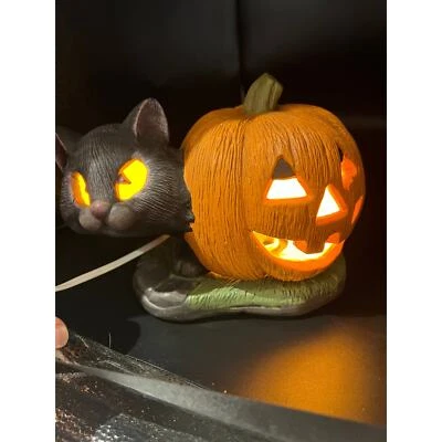 Lámpara de Halloween de cerámica iluminada para gato y calabaza negra Foto 1 de 4