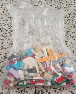 Lego - Random Pieces from Old Sets - Picture 1 of 2