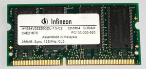 256 MB 144-pin SO-DIMM SD-RAM PC-133 CL3 'Infineon HYS64V32220GDL-7.5-C2' - Picture 1 of 2