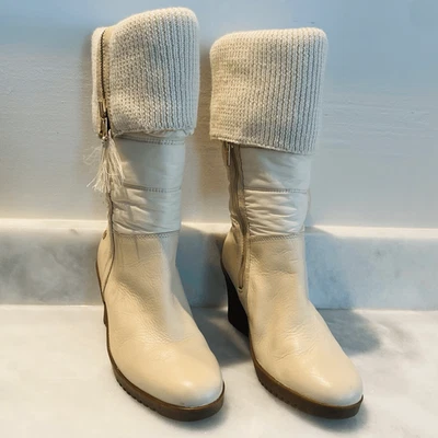 Botas de cuña UGG cuero piel de oveja plegables puños acanalados Leona 1944 crema talla 7 Foto 1 de 4