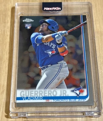 2019 Topps Chrome VLADIMIR GUERRERO JR #201 RC Rookie Card - Image 1 of 2