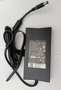 Fuente de alimentación Dell 0M55GJ DA130PE1-00 19,5V 6,7A 130W *1 unidad* *usada* - Imagen 1 de 3