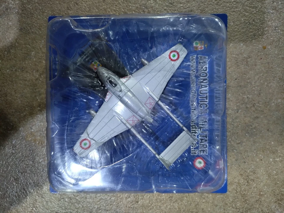 Italeri 1/100 Aerei Aeronautica Militare Italiana De Havilland DH100 Vampire 100 - Immagine 1 di 1