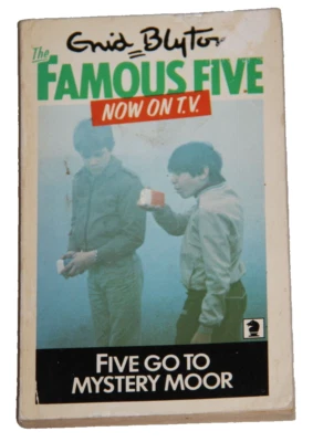 Book by ENID BLYTON - The Famous Five - Five go to Mystery Moor - image 1 of 2
