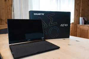 GIGABYTE AERO 15 | 4K OLED | Intel i7 | RTX 3070 | 32GB | 1TB SSD | Win 11  - Bild 1 von 24