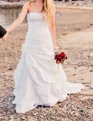 Maggie Sottero Ambrosia White Wedding Dress Sz 10 Unaltered Corset Back - Image 1 of 4