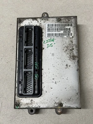 Jeep Cherokee XJ 1999 4,0 automático ECU ECM módulo de control del motor 56041492AE Foto 1 de 4