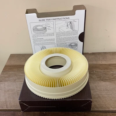 Vintage Ivory Carousel 100 2x2 Slide Projector Tray Sears Gaf Keystone Minolta - Image 1 of 3