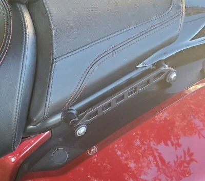 "CLASSIC" Can Am Spyder Pass Handle Repl. para F3 **Conjunto de 2**Acabamento preto** - Imagem 1 de 4