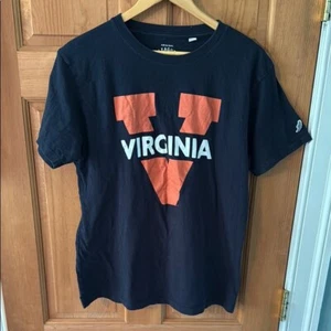 University of Virginia Size Medium Tee T-Shirt with Virginia Logo - Picture 1 of 8